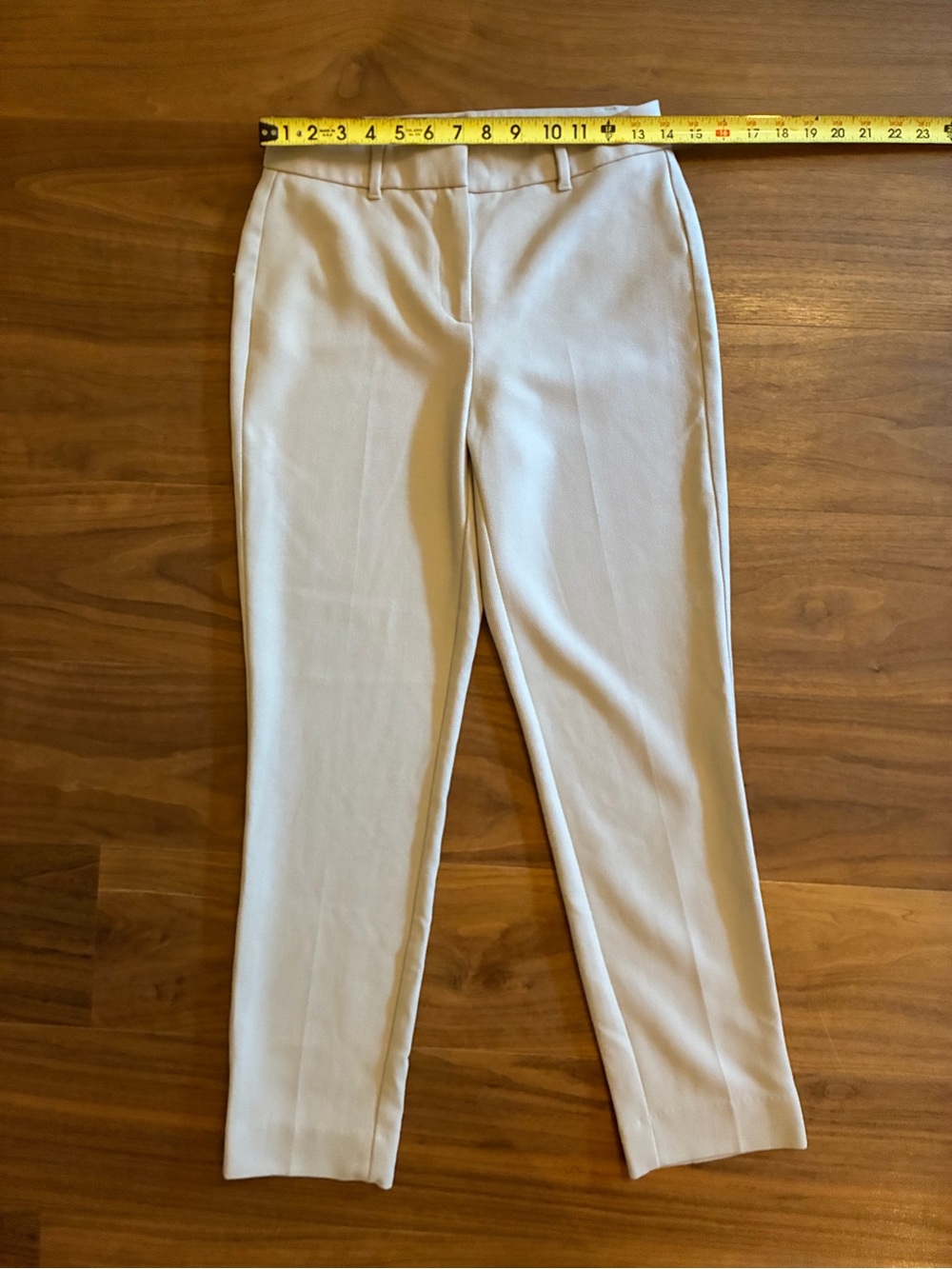 WHBM Beige Textured Slim Ankle Dress Pants Size 2 Office Career